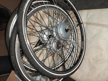 Voorwiel of achterwielmotor gazelle 28 inch prijs per stuk beschikbaar voor biedingen