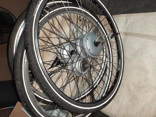 Voorwiel of achterwielmotor gazelle 28 inch prijs per stuk, Fietsen en Brommers, Fietsonderdelen, Zo goed als nieuw, Algemeen