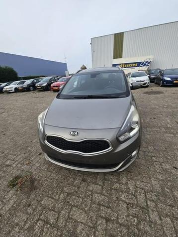 Kia Carens 1.7 CRDi DynamicLine turbo hoorbaar belgisch beschikbaar voor biedingen