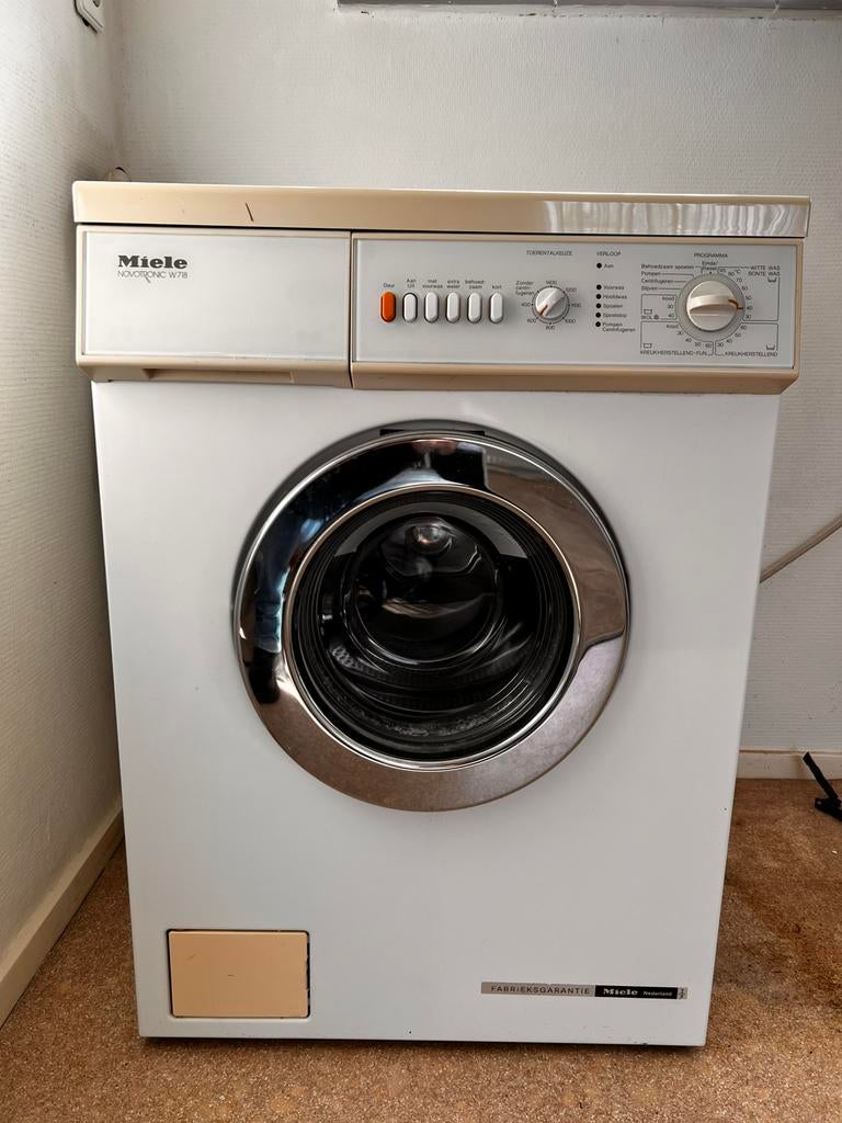 Miele Novotronic w718 wasmachine, Ophalen, 1200 tot 1600 toeren, Gebruikt, 4 tot 6 kg