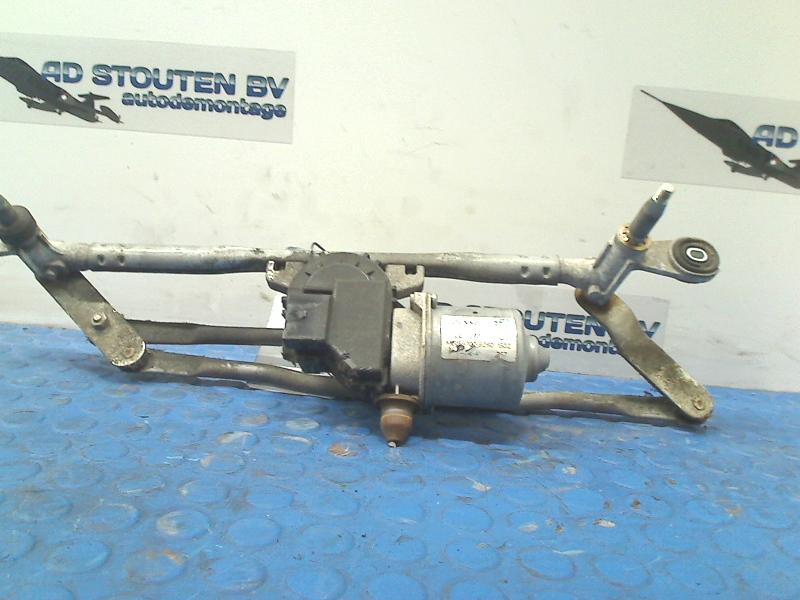 Ruitenwisser Mech + Motor Fiat Panda (312) (2012-02/..), FCA Germany GmbH, Gebruikt, IPC D1-09 Bahnhofsplatz, Rüsselsheim am Main 65423, , Duitsland