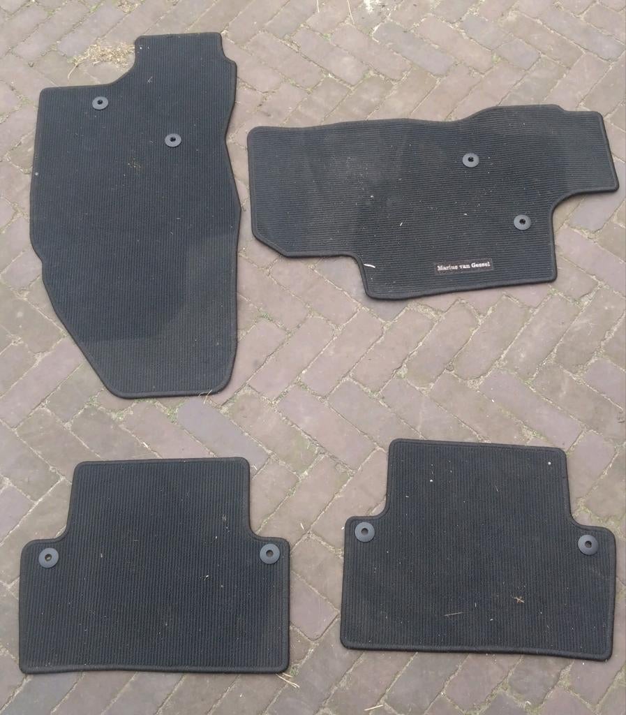 Mattenset Volvo V70 en XC70 2001-2007, Ophalen of Verzenden, Zo goed als nieuw