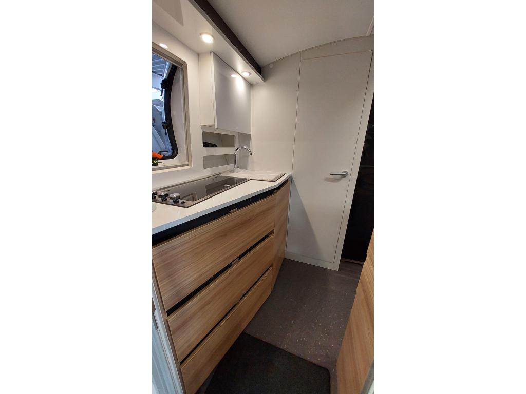 Adria Action 391 PH, Caravans en Kamperen, Caravans, Schokbreker, Bedrijf, 750 - 1000 kg, Adria