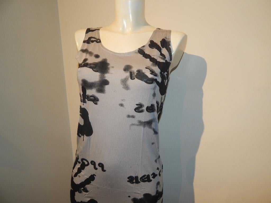 Sarah Pacini langere top grijs aparte zwarte print 2M, Kleding | Dames, Maat 38/40 (M), Verzenden, Sarah Pacini, Zo goed als nieuw