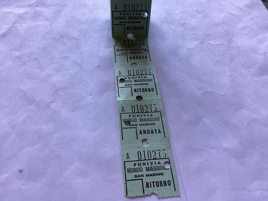Oude Funivia Borgo Maggiore San Marino Tickets, Verzamelen, Ophalen of Verzenden, 1960 tot 1980, Buitenland, Knipsel(s)