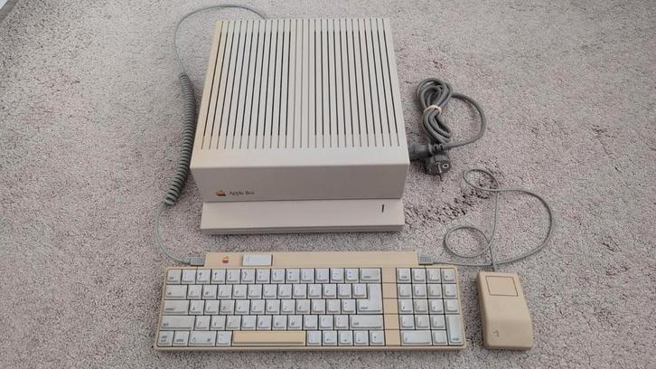 Apple IIGS with original keyboard and mouse, Computers en Software, Vintage Computers, Ophalen of Verzenden