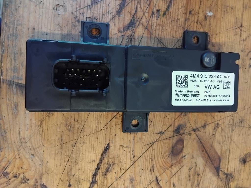 HV Accubewakingseenheid VW Touareg / Audi Q8 4M4915233 AC, Auto-onderdelen, Ophalen of Verzenden