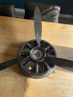 Klok propellor vliegtuig, Ophalen of Verzenden, Zo goed als nieuw, Analoog, Wandklok