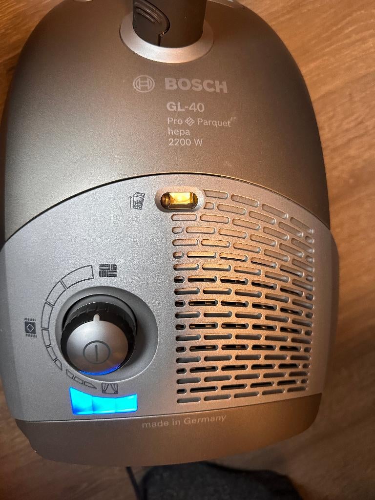 Stofzuiger van Bosch, Gebruikt, Stofzuiger, 2000 watt of meer, Ophalen