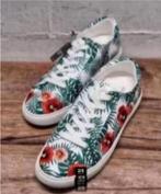 Kenneth Cole - Prachtige sneakers maat 38 - Nieuw €120, Wit, Kenneth Cole, Nieuw, Ophalen of Verzenden