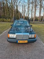 Mercedes 230E W124 (1986) – bijna belastingvrij – rijdt, Automaat, Achterwielaandrijving, 1200 kg, Leder