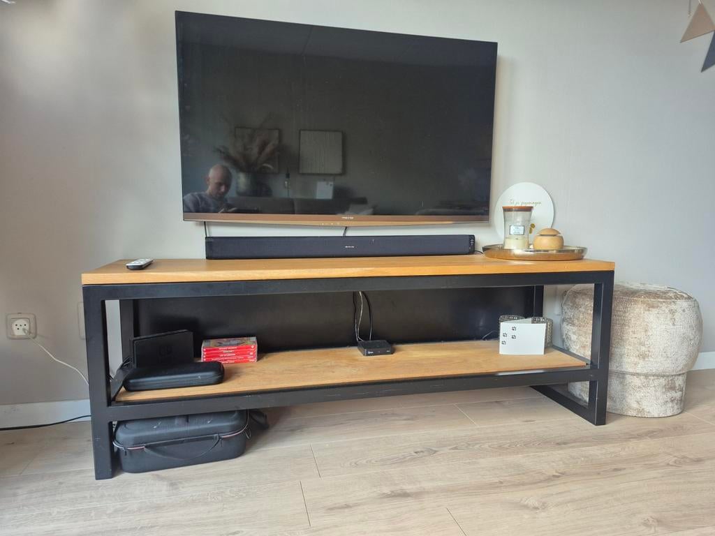 Tv meubel staal en hout, Huis en Inrichting, Kasten | Televisiemeubels, Ophalen, Zo goed als nieuw, 25 tot 50 cm, Minder dan 100 cm