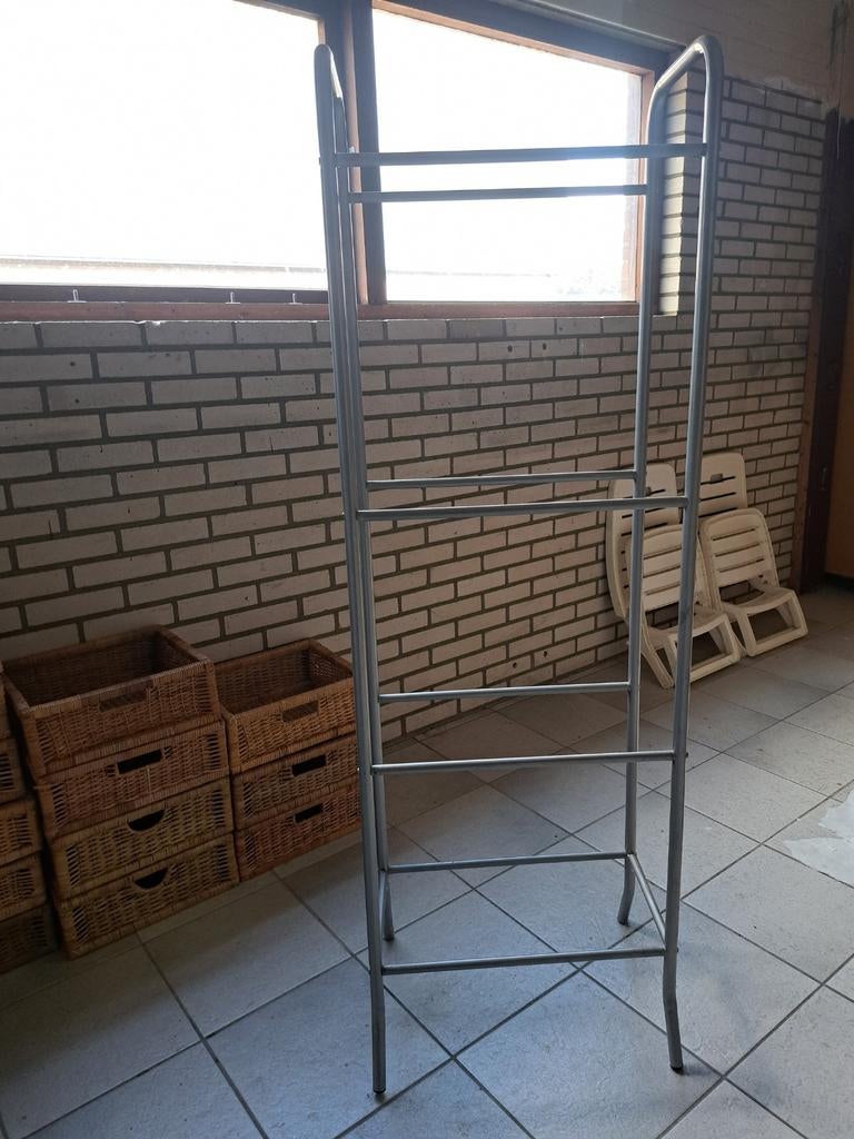 Krattenrek voor 4 (boodschappen)kratten, Ophalen