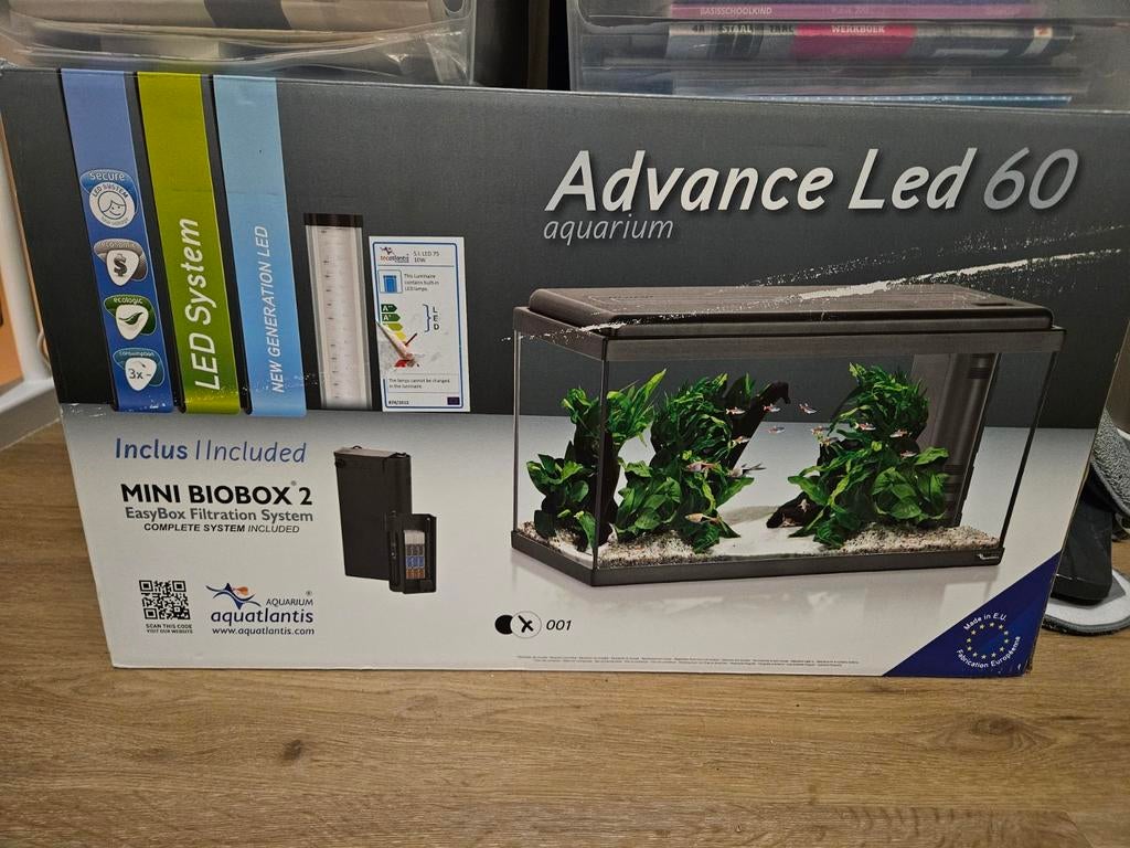 60 liter aquarium met alle toebehoren, Dieren en Toebehoren, Vissen | Aquaria en Toebehoren, Zo goed als nieuw, Ophalen of Verzenden