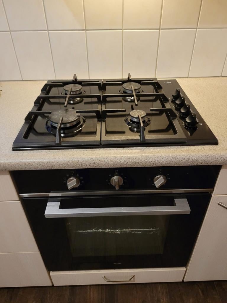 Inbouw fornuis met oven van Etna., Witgoed en Apparatuur, Fornuizen, Ophalen, Gebruikt, 4 kookzones, Inbouw