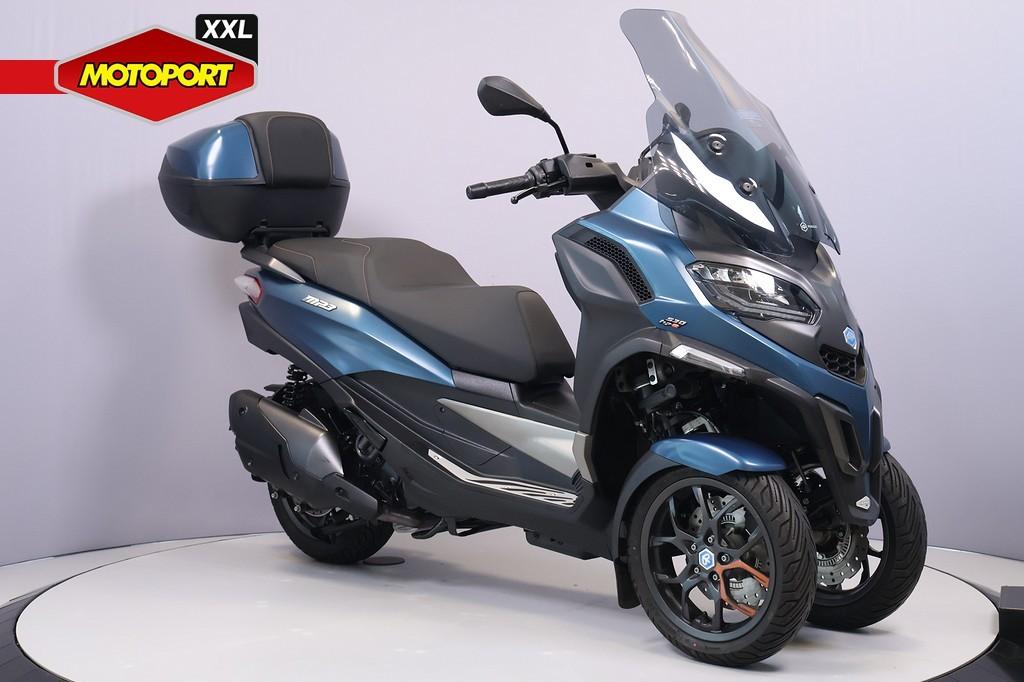 Piaggio MP3 530 EXCLUSIVE (bj 2022), Motoren, Scooter, Bedrijf, Piaggio Vespa B.V., Minervum 7272
4817 ZM  Breda, NL