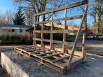 Aangeboden: Grote zware houten pallet evt brandhout, Doe-het-zelf en Verbouw, Hout en Planken, Ophalen, Gebruikt, 200 tot 250 cm