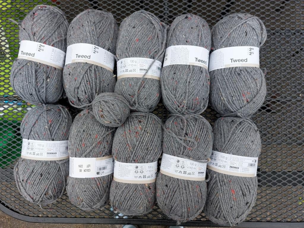 Mooie bollen nieuwe grijze wol, type tweed, Hobby en Vrije tijd, Breien en Haken, Ophalen of Verzenden, Nieuw, Breien of Haken