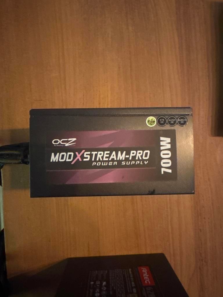 OCZ ModXStream Pro 700W Voeding, Computers en Software, Interne voedingen, Gebruikt, Ophalen of Verzenden