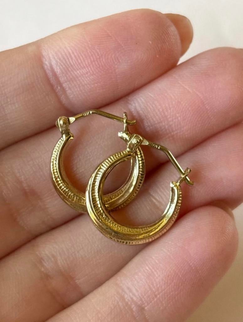 Vintage 9 karaat gouden oorringen, Sieraden, Tassen en Uiterlijk, Antieke sieraden, Verzenden, Goud
