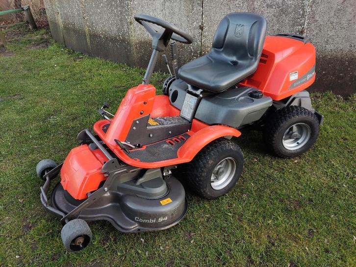 HUSQVARNA zitmaaier (type Rider 216AWD, 15,5 pk, 4WD, 94 cm), Tuin en Terras, Zitmaaiers, Gebruikt, 90 tot 120 cm, Elektrische starter