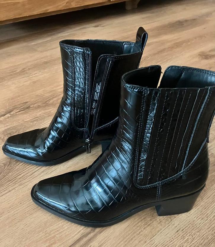 Laarsjes Tamaris western-look, zwart, Kleding | Dames, Schoenen, Zo goed als nieuw, Zwart, Ophalen