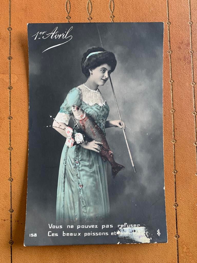 1er Avril - Dame met vis, Ophalen of Verzenden, Voor 1920, Gelopen, Feest(dag)