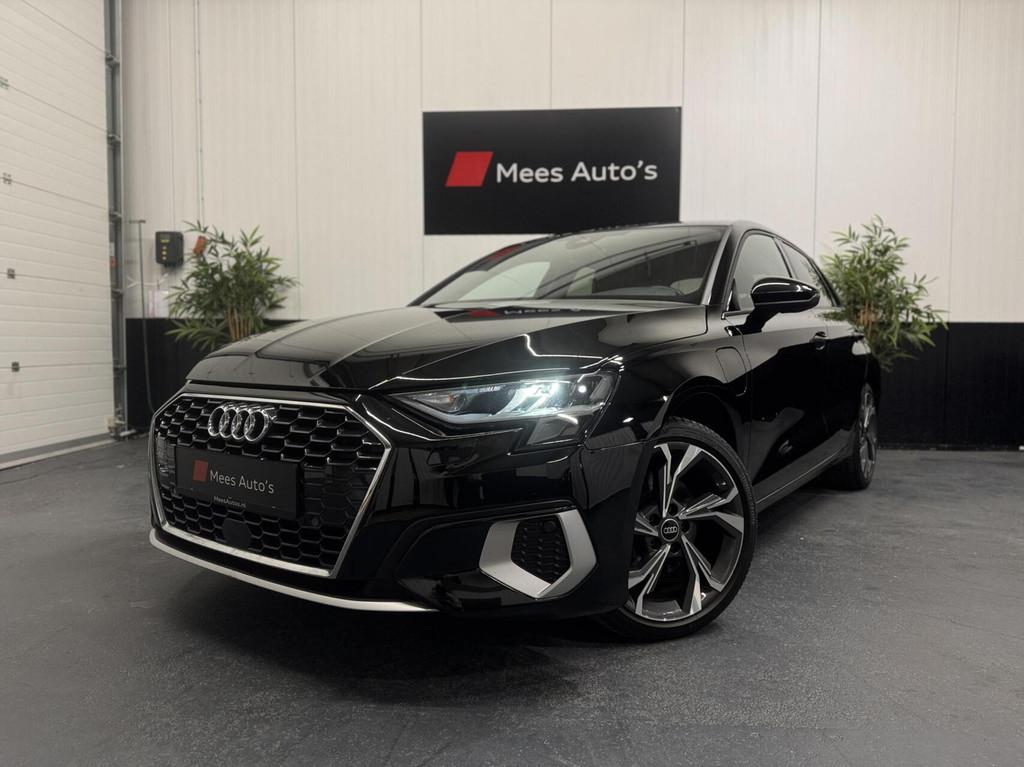 Audi A3 Sportback 40 TFSI e Advanced edition|Keyless|Camera|, Stof, Gebruikt, 4 cilinders, Adaptive Cruise Control