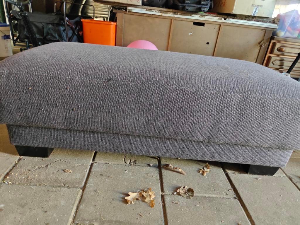 Comfortabele grijze hocker, Ophalen, Gebruikt, 75 tot 100 cm, Stof
