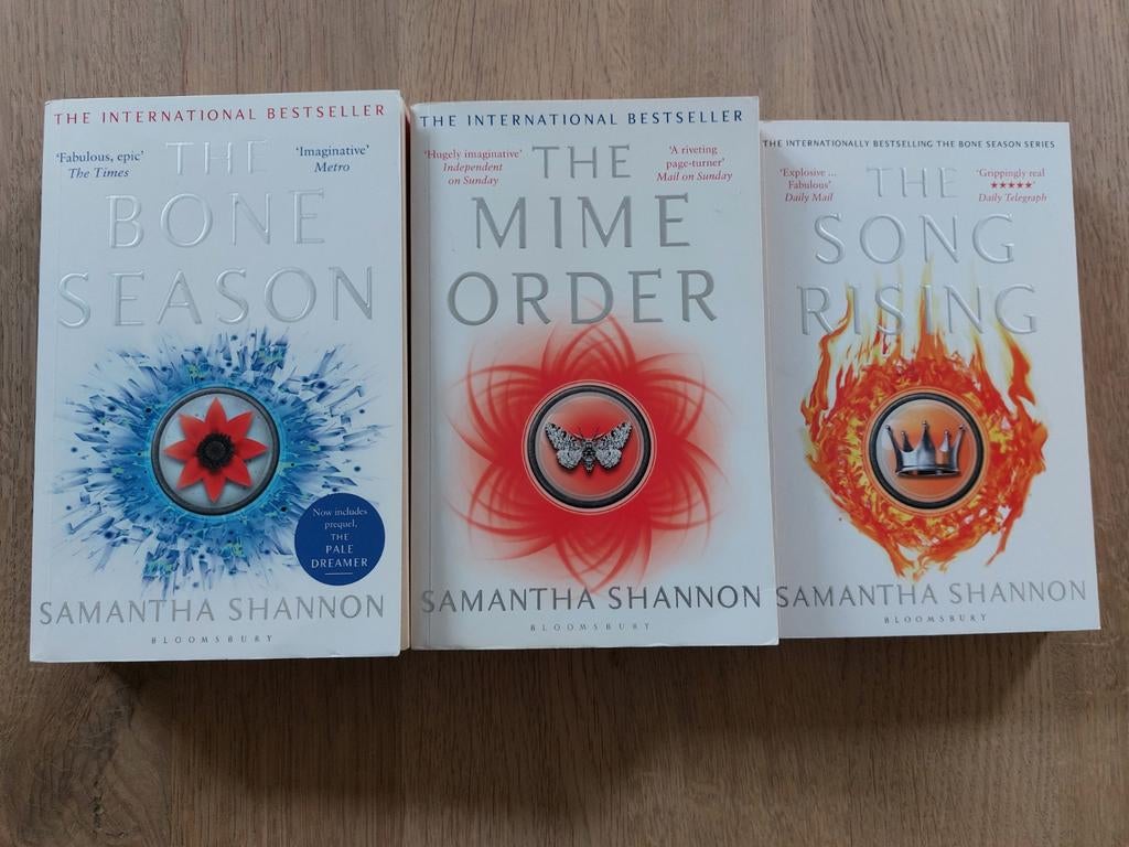 Samantha Shannon - The Bone Season mime order song rising, Ophalen of Verzenden, Zo goed als nieuw, Samantha Shannon