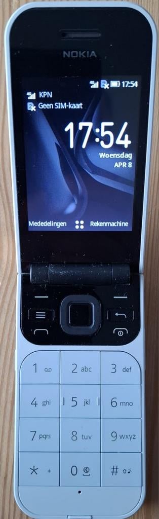 Te koop Nokia 2720 flip, Telecommunicatie, Mobiele telefoons | Nokia, Fysiek toetsenbord, Inklapmodel, Ophalen of Verzenden, Zonder simlock