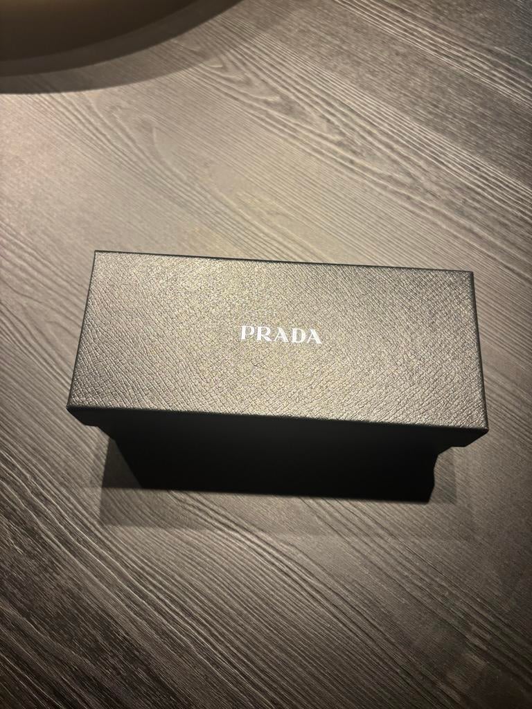 Prada zonnebril nieuw, Overige merken, Zonnebril, Zwart, Nieuw