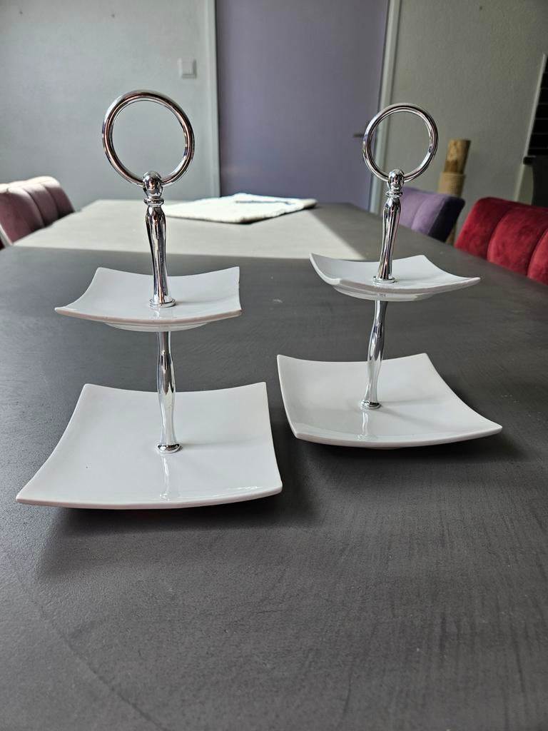 Etagere 2-Laags Trento 2stuks, Ophalen of Verzenden, Gebruikt