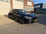 BMW 1-Serie 118i 140pk Aut 2020 Zwart panoramadak!, 15 km/l, Zwart, Origineel Nederlands, 3 cilinders