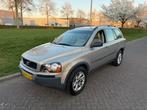 Volvo XC90 2.4 D5 Geartronic 2004 Beige, Auto's, 255 €/maand, 7 stoelen, Diesel, Vierwielaandrijving