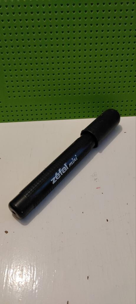 Zéfal mini fietspomp, Ophalen of Verzenden