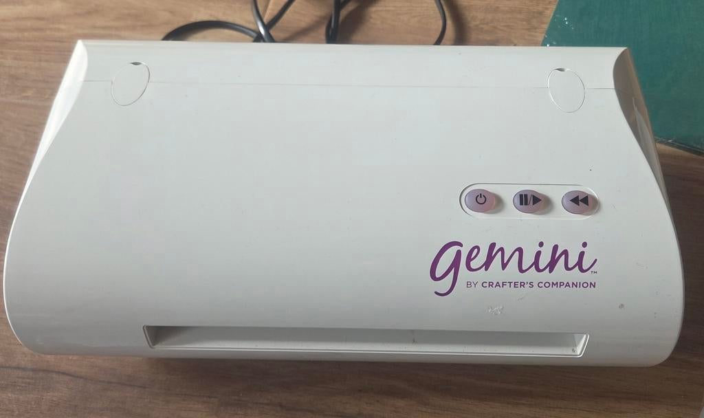 Gemimi snij en embossing machine met veel extras, Hobby en Vrije tijd, Ophalen of Verzenden, Gebruikt