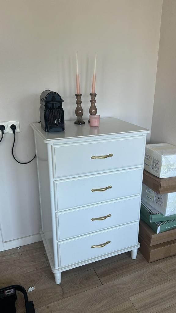 IKEA ladekast met stijlvolle gouden handgrepen, Ophalen, Gebruikt, 100 tot 150 cm, 50 tot 100 cm