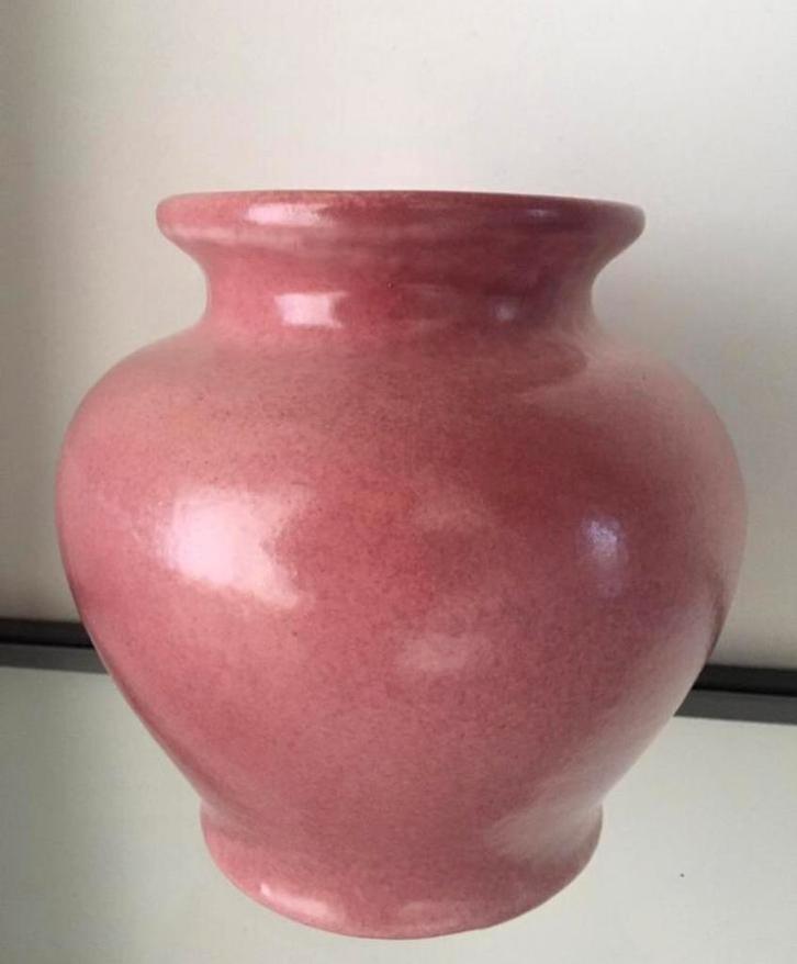 Oude jaren ‘50 vaas ambachtelijk uniek roze terracotta vaas, Antiek en Kunst, Antiek | Vazen, Ophalen of Verzenden