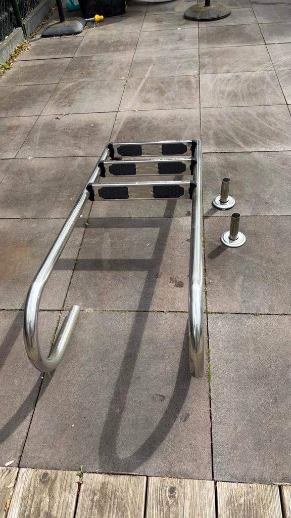 Zwembadtrap 3 treden RVS, Tuin en Terras, Ophalen, Gebruikt, Ladder