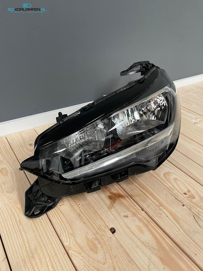 Opel Corsa F koplamp links H7/LED, Ophalen, Gebruikt, -, -