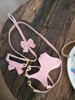 Nieuw roze tuigje, halsband en lijn met strik, Dieren en Toebehoren, Ophalen of Verzenden, Nieuw
