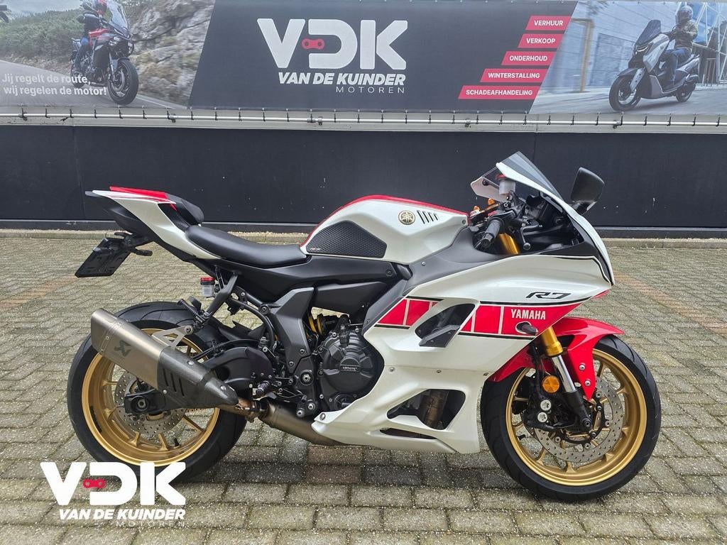 YAMAHA YZF R7 60th Anniversary met Akrapovic(bj 2022), 2 cilinders, Motorrijbewijs A, Bedrijf, Onbekend