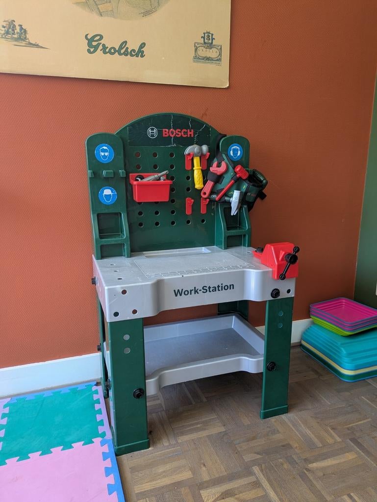 Bosch Kinder Werkbank met Gereedschap en Riem, Ophalen, Gebruikt, Bouwen