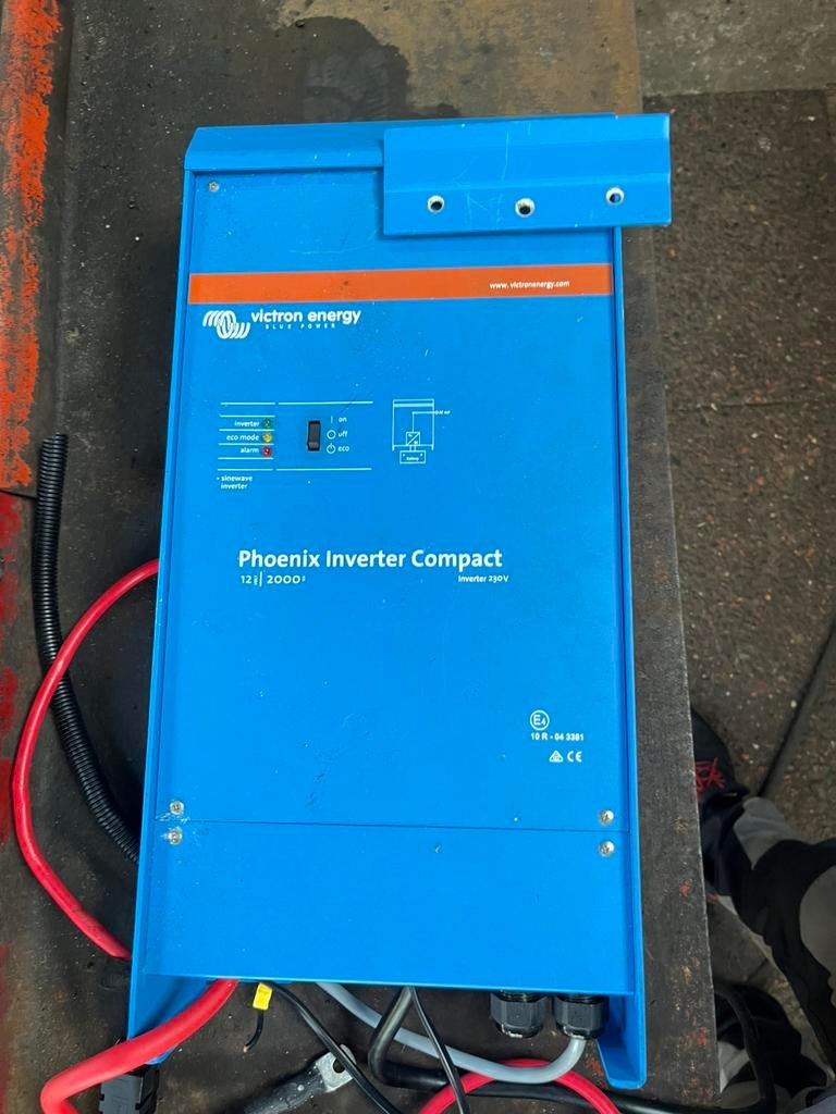 Victron energie phoenix inverter compact 12v 2000 va, Ophalen, Zo goed als nieuw, Overige typen