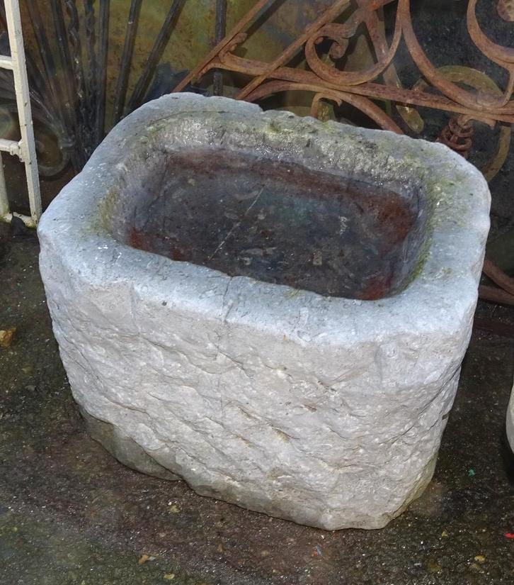 zeer oude stenen hondendrinkbak arduinen trog, Antiek en Kunst, Curiosa en Brocante, Ophalen