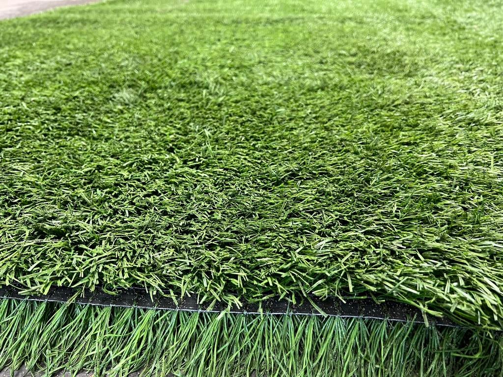 87.5m2 Kunstgras. Nog als nieuw! (3.5m x 25m) €700,-, Tuin en Terras, Gras en Kunstgras, Kunstgras, Ophalen of Verzenden, Zo goed als nieuw