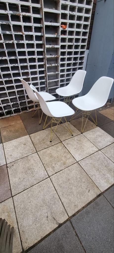 Kuipstoelen Eames Vitra Replica set van 4, Ophalen, Gebruikt, Metaal, Vier
