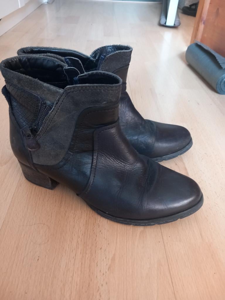 Ecco laarsjes maat 39 = maat 6, Kleding | Dames, Schoenen, Ophalen of Verzenden, Zo goed als nieuw, Zwart