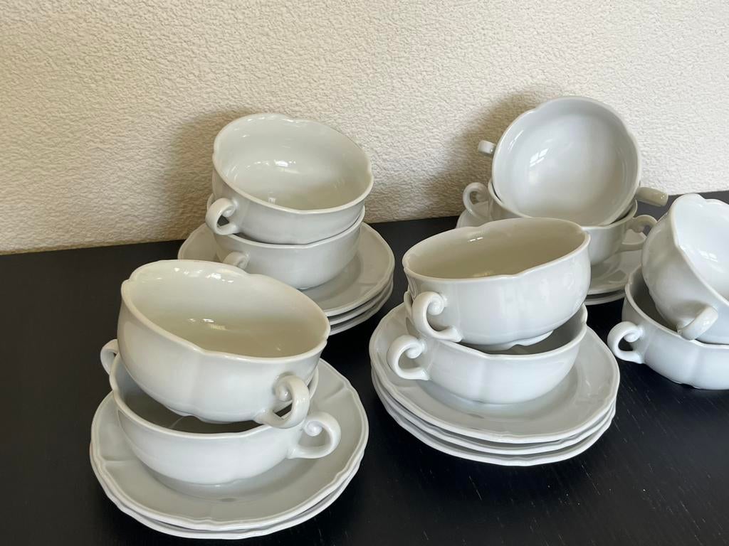 Leuke soepkommen met schotel, Gebruikt, Ophalen of Verzenden, Kom(men), Overige stijlen